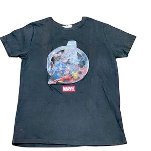 Boy Zara Marvel Avengers hologram black red graphic tee Ironman captain America